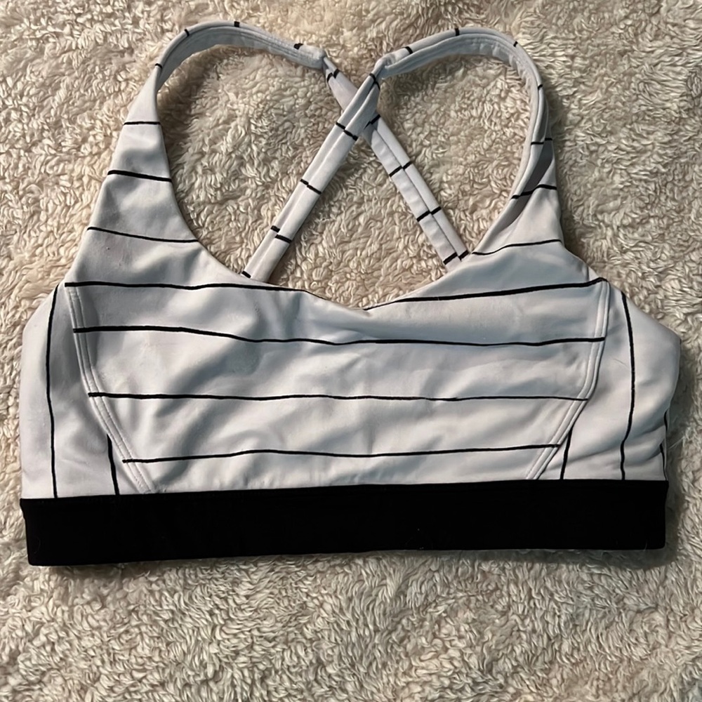 Size 6 Stori sports bra